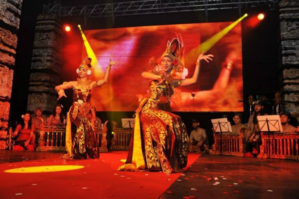 1233614_152185951655703_683863700_n